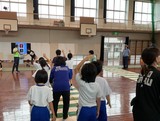 模擬横断歩道を渡るところ